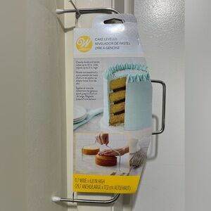Wilton Cake Leveler with Silver Frame